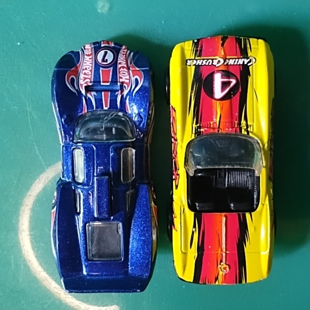 Vintage 1999 '65 Corvette #4 Yellow Hot Wheel and 2002 #7 Blue Racecar